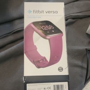 Fitbit Versa Lite Edition Smartwatch - Magentawith Extrs Bands